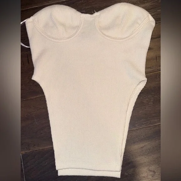 White Fox Top - Picture 1 of 1